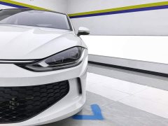 Volkswagen Lingdu L 280TSI DSG Dazzling Red Edition - ფოტო 5
