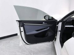 Volkswagen Lingdu L 280TSI DSG Dazzling Red Edition - ფოტო 7