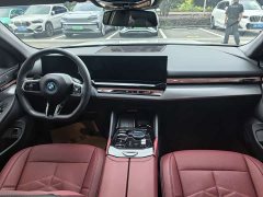 BMW i5 eDrive 35L Premium M Sport Package - ფოტო 11