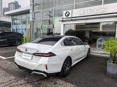 BMW i5 eDrive 35L Premium M Sport Package - ფოტო 19