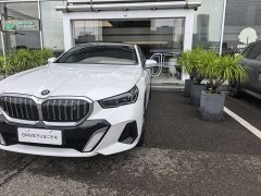BMW i5 eDrive 35L Premium M Sport Package - ფოტო 3