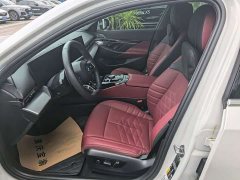 BMW i5 eDrive 35L Premium M Sport Package - ფოტო 9