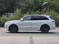 Li Auto L6 Ultra - ფოტო 3