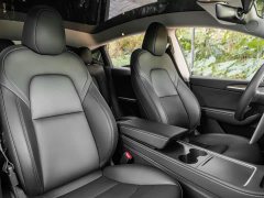 Tesla Model Y Rear-Wheel Drive - ფოტო 15