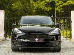 Tesla Model Y Rear-Wheel Drive - ფოტო 2