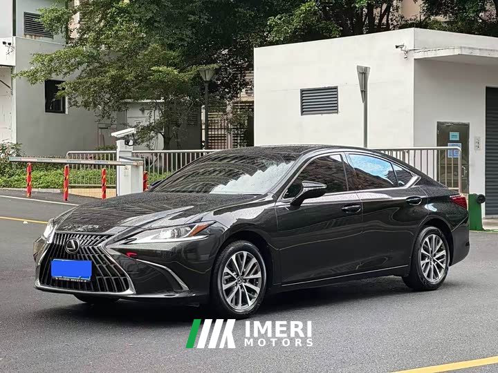 Lexus ES 200 Excellence Edition