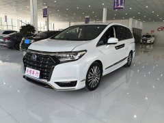 Honda Odyssey 2.0L e:HEV Luxury - ფოტო 1