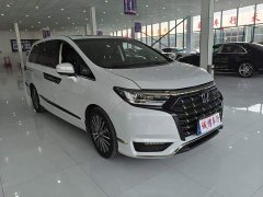 Honda Odyssey 2.0L e:HEV Luxury - ფოტო 3