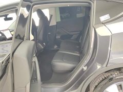 Tesla Model Y Rear-Wheel Drive - ფოტო 11
