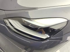 Tesla Model Y Rear-Wheel Drive - ფოტო 5