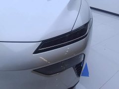 Volkswagen eπ007 Extended Range 200 Ruoyi Edition - ფოტო 5