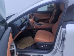 Volkswagen eπ007 Extended Range 200 Ruoyi Edition - ფოტო 9