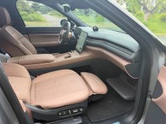 NIO ES8 75kWh - ფოტო 17
