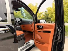 Mercedes-Benz Vito 2023 2.0T Elite 7-Seater - ფოტო 10