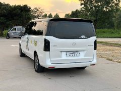 Mercedes-Benz Vito 2.0T Elite 7-Seater - ფოტო 4