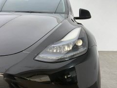 Tesla Model Y Rear-Wheel Drive - ფოტო 11