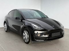 Tesla Model Y Rear-Wheel Drive - ფოტო 3