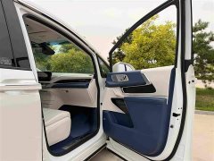 Toyota 2.0T Six-Seat Yun Shi Edition - ფოტო 8