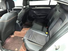Volkswagen Magotan 330TSI DSG 30th Anniversary Edition - ფოტო 11