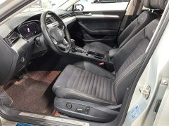 Volkswagen Magotan 330TSI DSG 30th Anniversary Edition - ფოტო 9