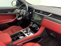 Jaguar F-PACE P250 R-Dynamic BLACK - ფოტო 15