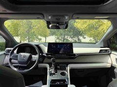Toyota Sienna 2023 2.5L Hybrid Premium Edition - ფოტო 15