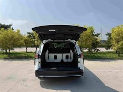 Toyota Sienna 2023 2.5L Hybrid Premium Edition - ფოტო 17