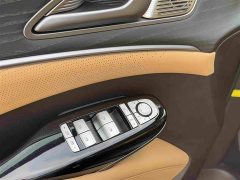 Denza BYD Denza D9 DM-i 980 Four-Wheel Drive Premium - ფოტო 9