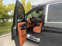 Mercedes-Benz Vito 2023 2.0T Elite 7-Seater - ფოტო 4