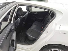 Ford Focus Hatchback EcoBoost 180 Automatic Trend - ფოტო 11