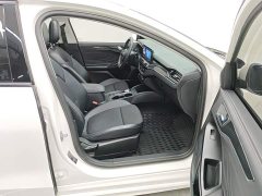 Ford Focus Hatchback EcoBoost 180 Automatic Trend - ფოტო 8