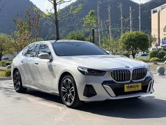 BMW 5 Series 530Li Premier M Sport Package - ფოტო 3