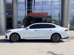 BMW 5 Series 530Li Premier M Sport Package - ფოტო 4