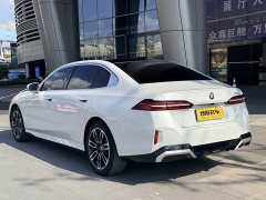 BMW 5 Series 530Li Premier M Sport Package - ფოტო 5