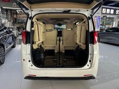 Toyota Alphard 2021 Hybrid 2.5L Premium Edition - ფოტო 18