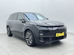 Li Auto L9 2023 Pro - ფოტო 3