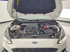 Ford Focus Sedan EcoBoost 180 Automatic ST Line - ფოტო 10