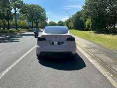 Tesla Model Y 2022 Facelift Rear-Wheel Drive - ფოტო 4