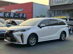 Toyota Sienna 2.5L Hybrid Comfort Edition - ფოტო 1