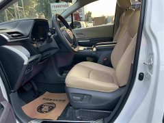 Toyota Sienna 2.5L Hybrid Comfort Edition - ფოტო 11