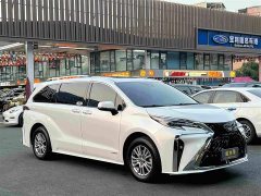 Toyota Sienna 2.5L Hybrid Comfort Edition - ფოტო 3