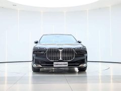 BMW 7 Series 2023 735Li Luxury Line - photo 6