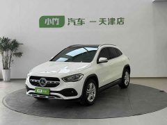 Mercedes-Benz GLA 180 - ფოტო 1