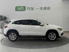 Mercedes-Benz GLA 180 - ფოტო 3