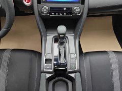 Honda Civic 2021 Hatchback 220 Turbo CVT Trendy Control - ფოტო 16