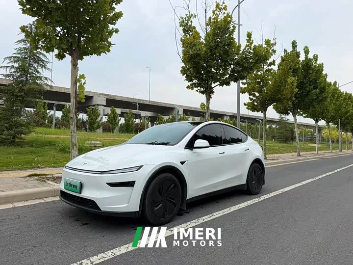Tesla Model Y Facelift Long Range All-Wheel Drive - ავტომობილი ჩინეთიდან