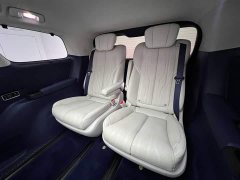 Toyota 2.0T Six-Seat Yun Shi Edition - ფოტო 17