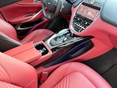 Aston Martin DBX 2023 3.0T Inline-Six - ფოტო 6