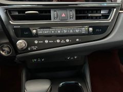 Lexus ES 2022 300h Premium Edition - ფოტო 16