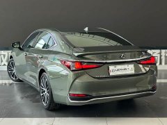 Lexus ES 2022 300h Premium Edition - ფოტო 6